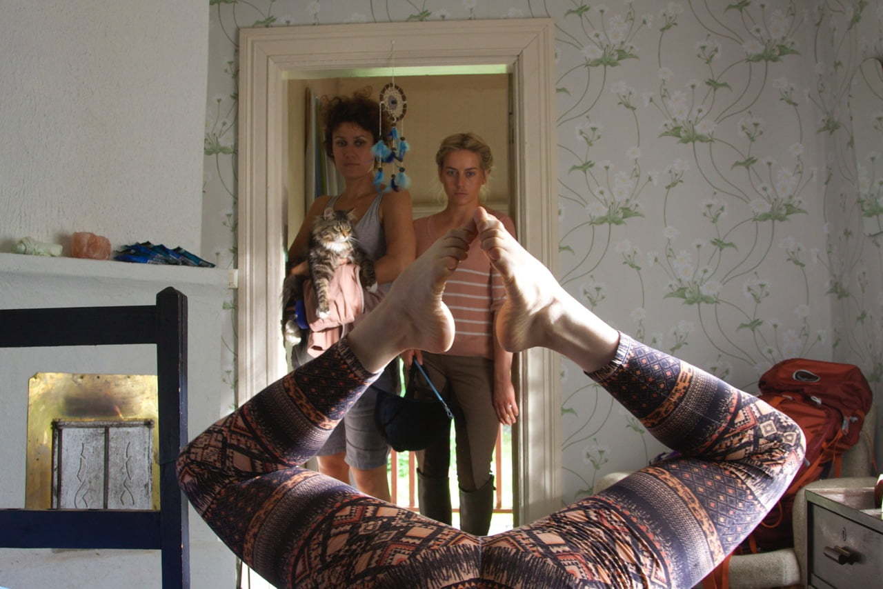 Emma Viikossa aikuiseksi -leffasta joogaa